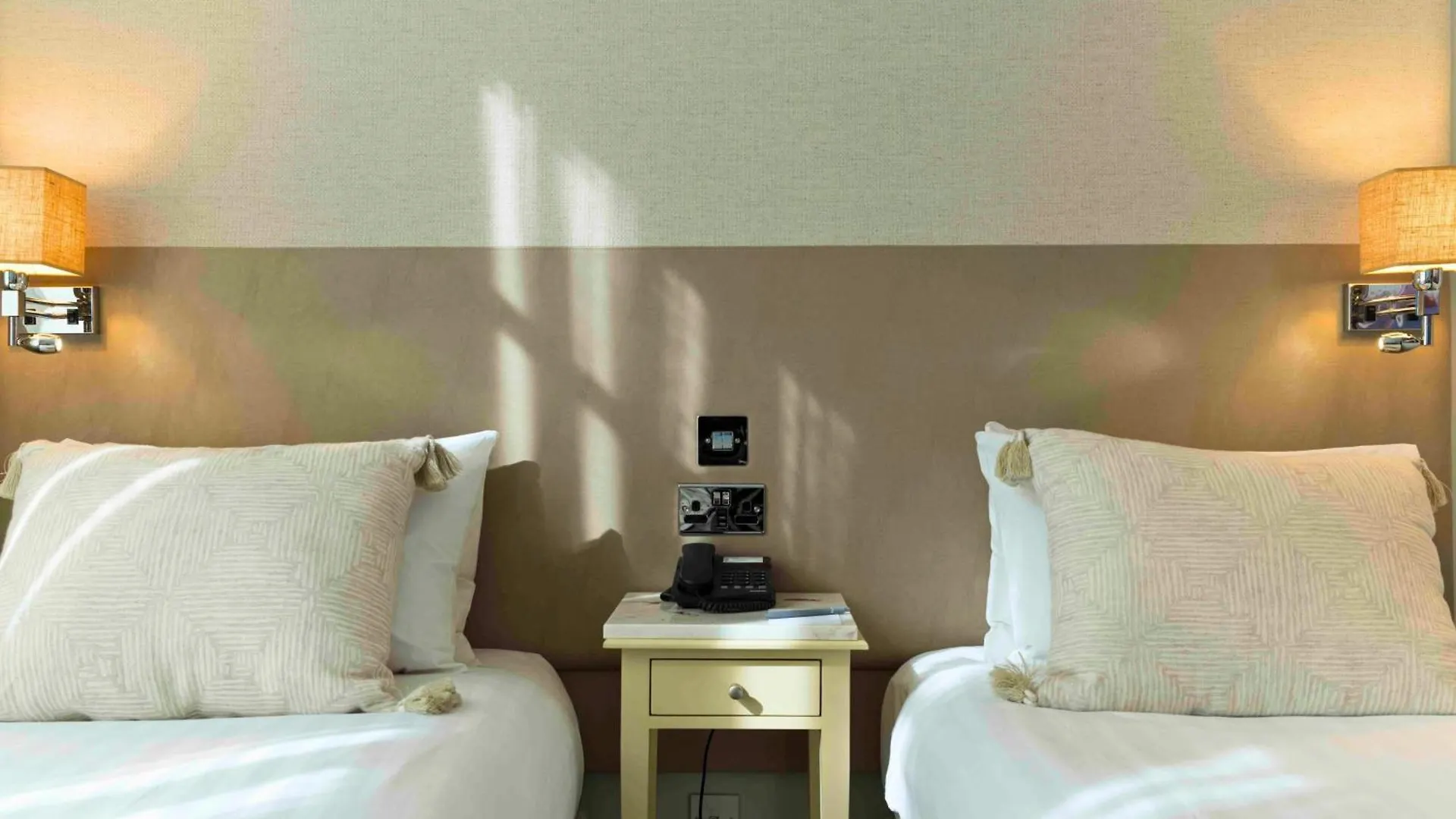 London Bridge Hotel