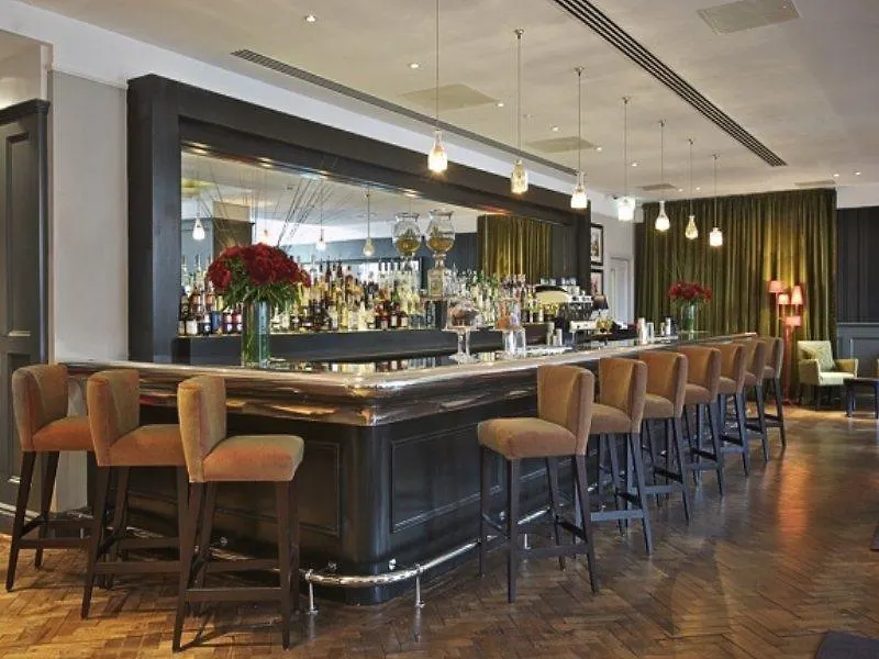 London Bridge Hotel